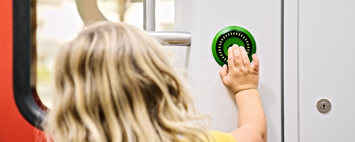 Product Customization Specialist. 100%., 1. Bild